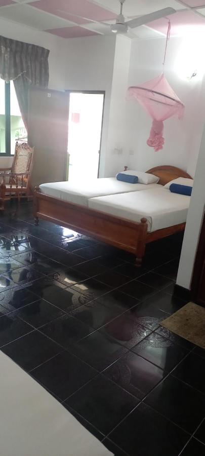 Ocean View Tourist Guest House At Negombo Beach Near The Airport Exterior foto