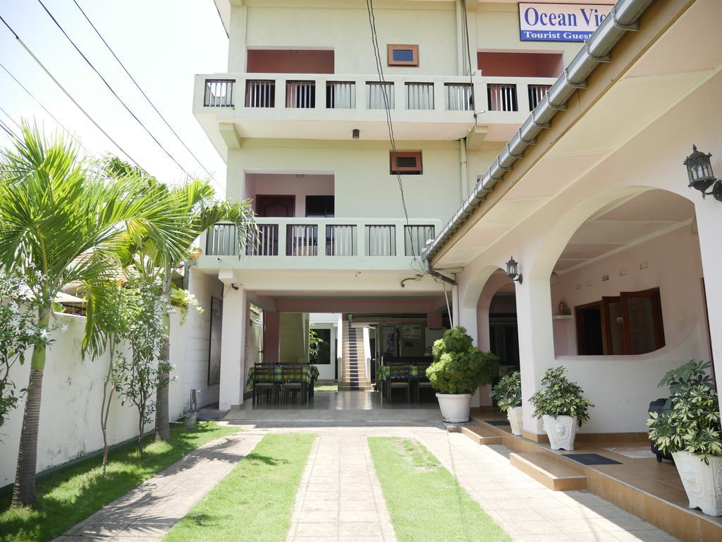 Ocean View Tourist Guest House At Negombo Beach Exterior foto